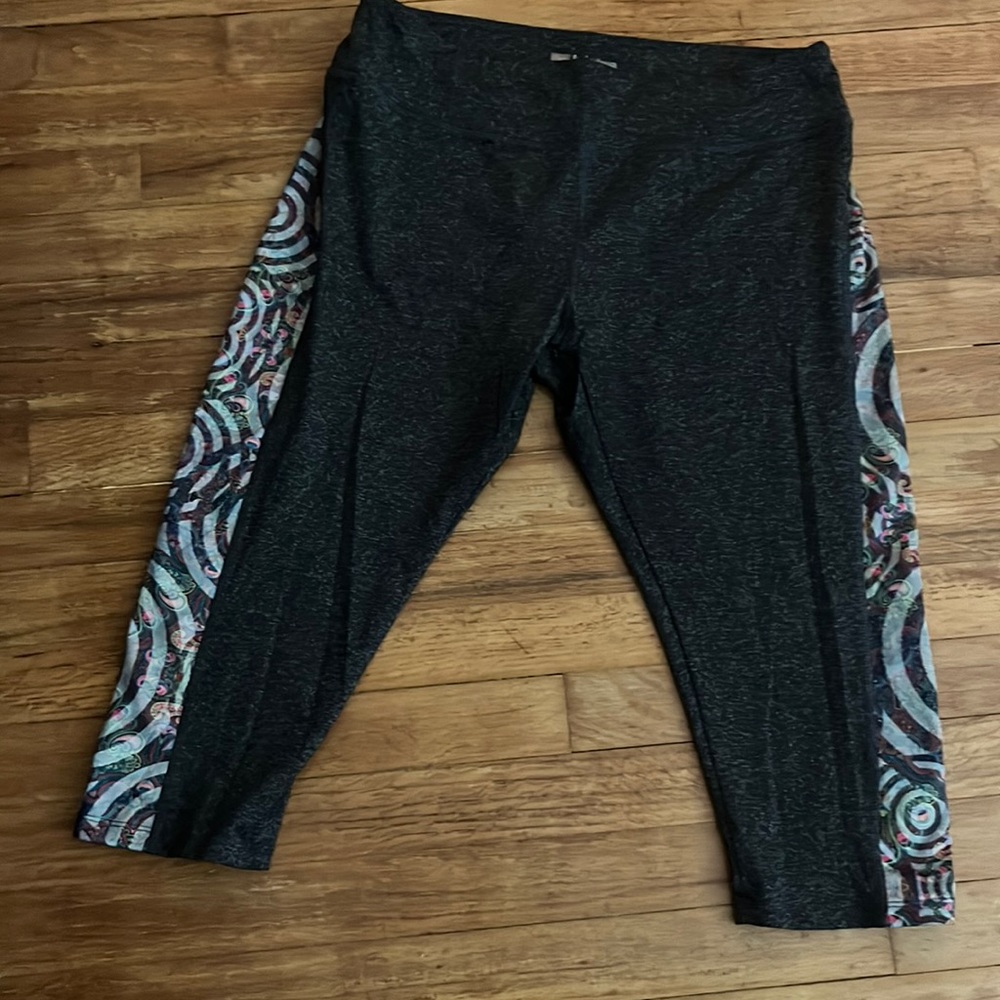 Workout capris